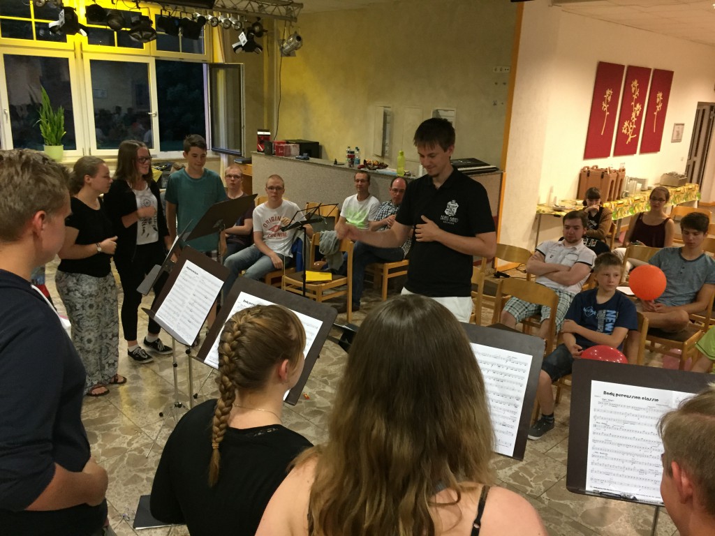 Body Percussion: Workshop-Gruppe für fortgeschrittene Blechbläser und Schlagwerker