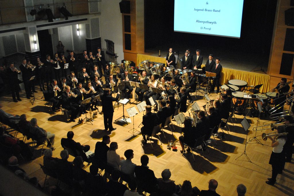 (C) VSB e.V. | Jugend-Brass-Band und die Brass Band Sachsen spielen eine gemeinsame Zugabe